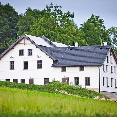 Готель Penzion Na Belisku Breziny Екстер'єр фото